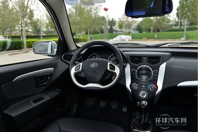 2013款 1.3L 手動尊貴型