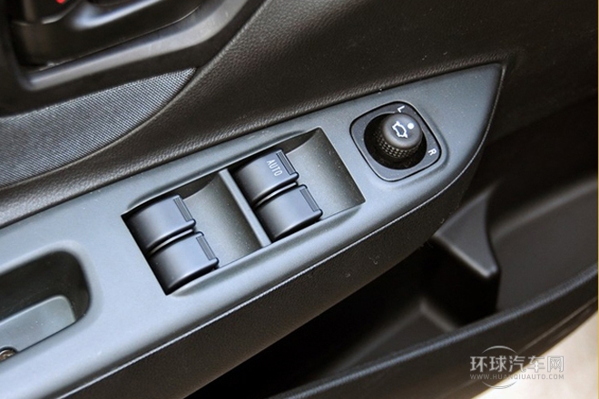 2013款 1.3L 手動豪華型