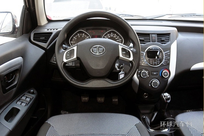 2013款 1.3L 手動(dòng)豪華型