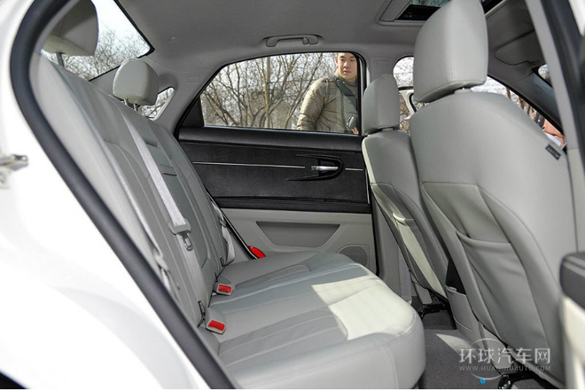 2014款 1.5L CVT豪華版