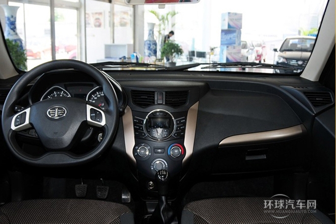 2013款 1.3L 手動(dòng)舒適型