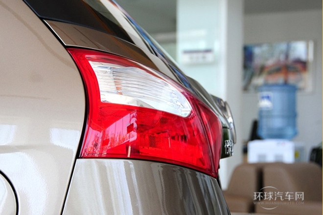 2013款 1.3L 手動(dòng)舒適型