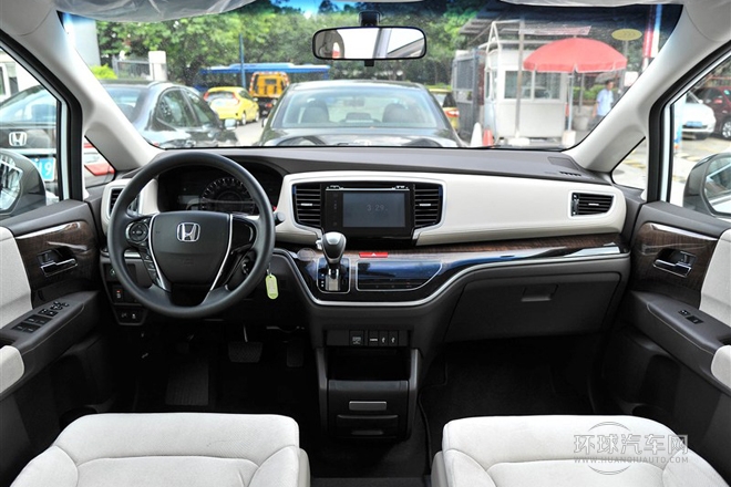 2015款 2.4L 舒適版