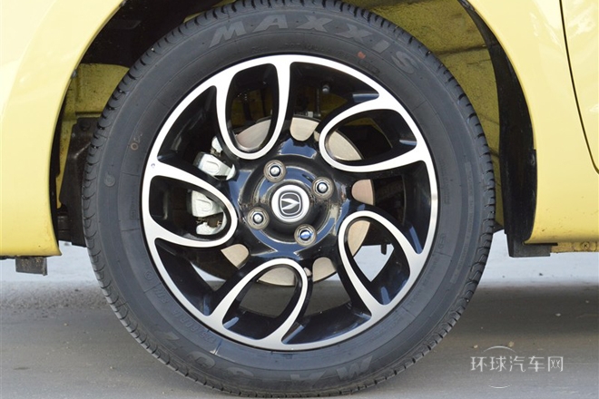 2014款 1.4L 手動(dòng)天窗型