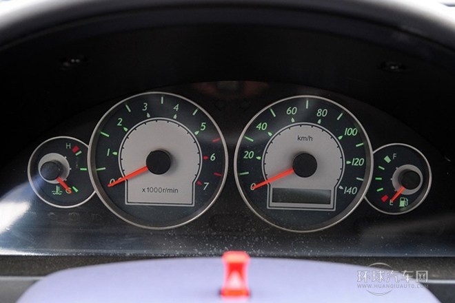 2011款 1.0L基本型加長箱