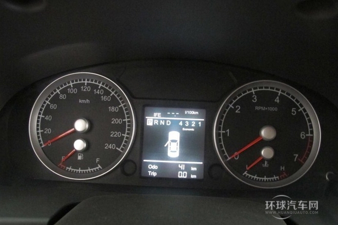 2011款 1.8T 自動行政版