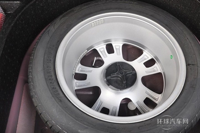 2012款 1.5T 自動兩驅尊貴型