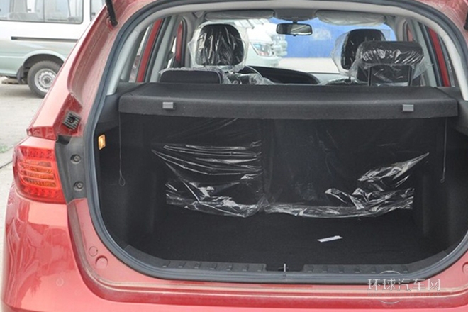 2012款 1.5T 自動兩驅尊貴型