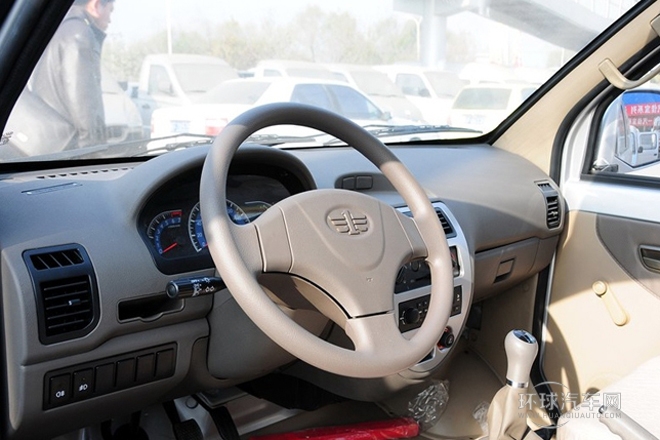 2011款 1.0L標(biāo)準(zhǔn)型DA465QA