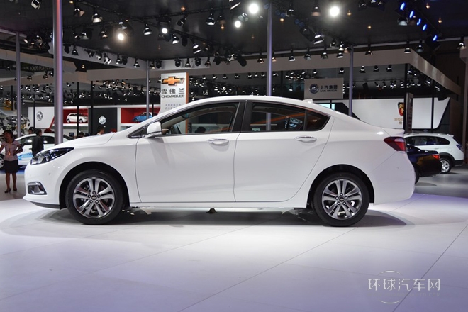 2015款 1.5L 手動時尚版