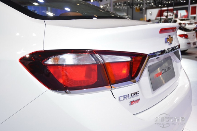 2015款 1.5L 手動(dòng)時(shí)尚版