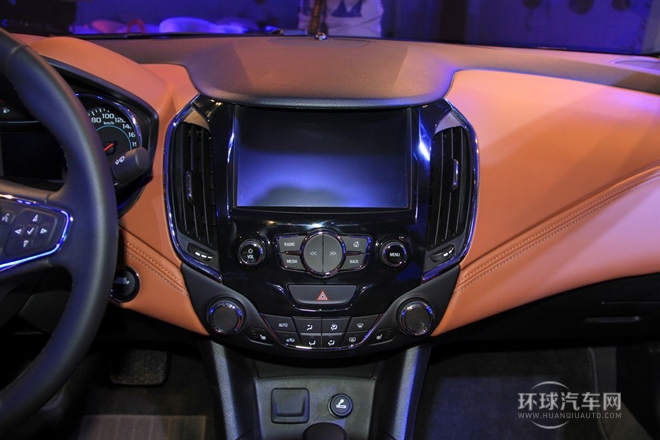 2015款 1.5L 手動時尚版