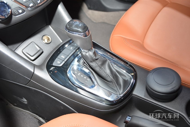 2015款 1.5L 手動時尚版