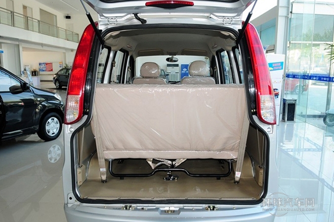 2012款 1.0L標(biāo)準(zhǔn)型