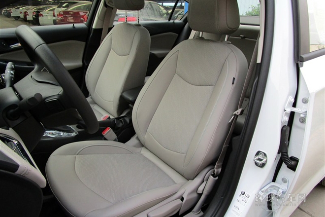 2015款 1.5L 自動精英版