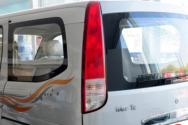 2012款 1.0L標(biāo)準(zhǔn)型