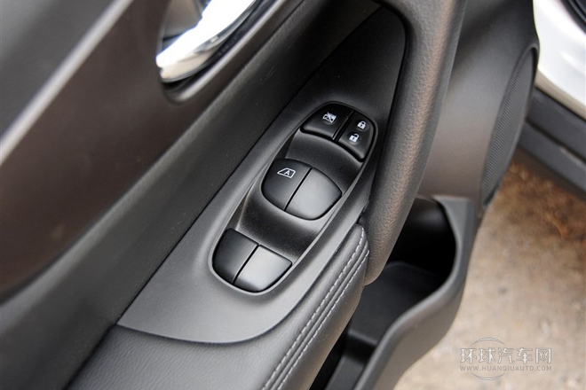 2014款 2.0L CVT時尚版 2WD