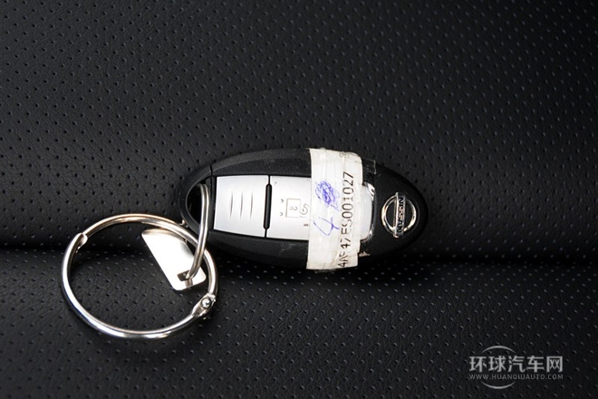 2014款 2.0L CVT舒適版 2WD