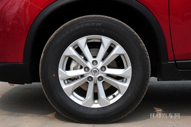 2014款 2.0L CVT舒適版 2WD