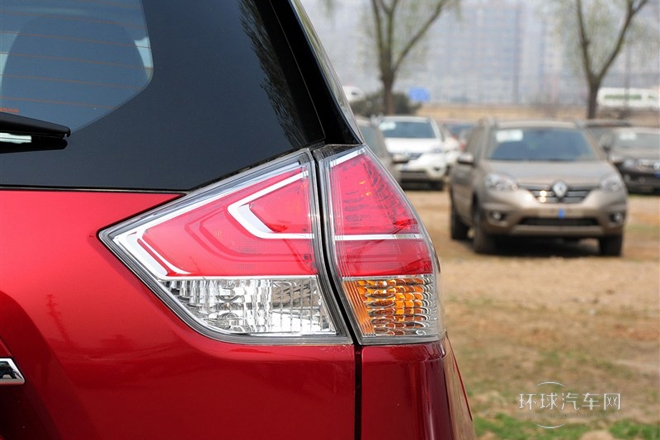 2014款 2.0L CVT舒適版 2WD