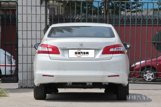 2014款 1.8L 手動(dòng)領(lǐng)先版