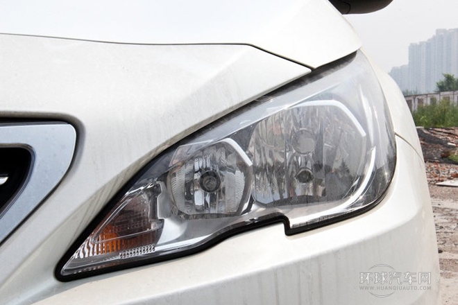 2014款 1.8L 手動(dòng)領(lǐng)先版