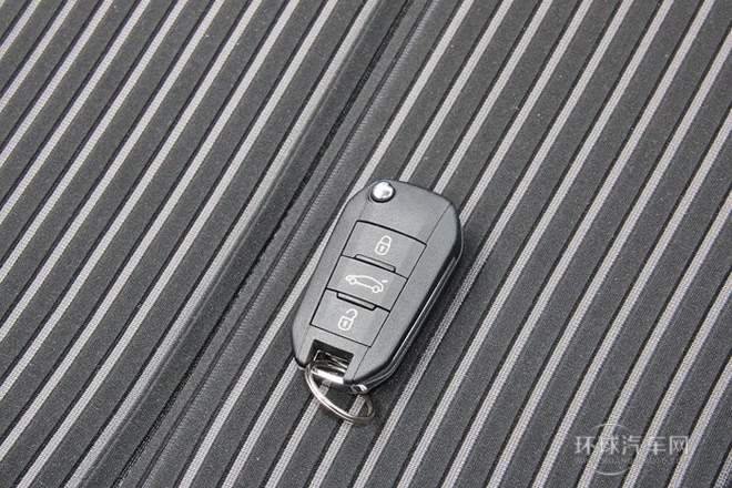 2014款 1.8L 手動領先版