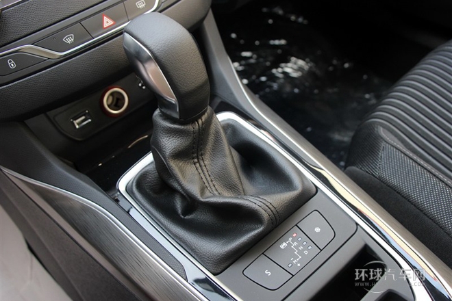 2014款 1.8L 自動豪華版