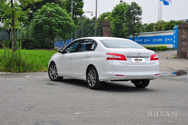 2014款 1.8L 自動領先版