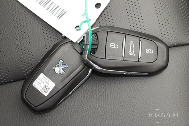 2014款 1.8L 自動領(lǐng)先版