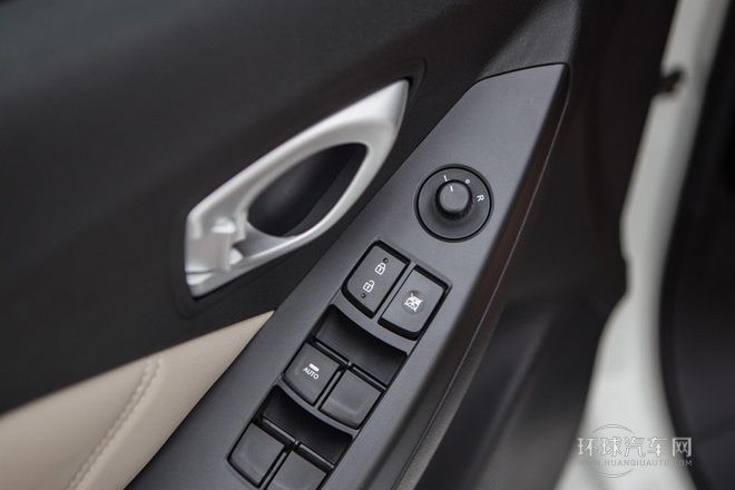 2014款 1.6L 手動(dòng)豪華ESP版