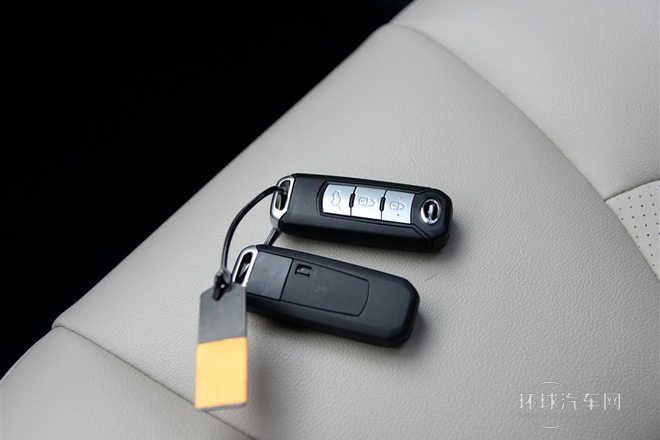 2014款 1.6L 自動至尊ESP版