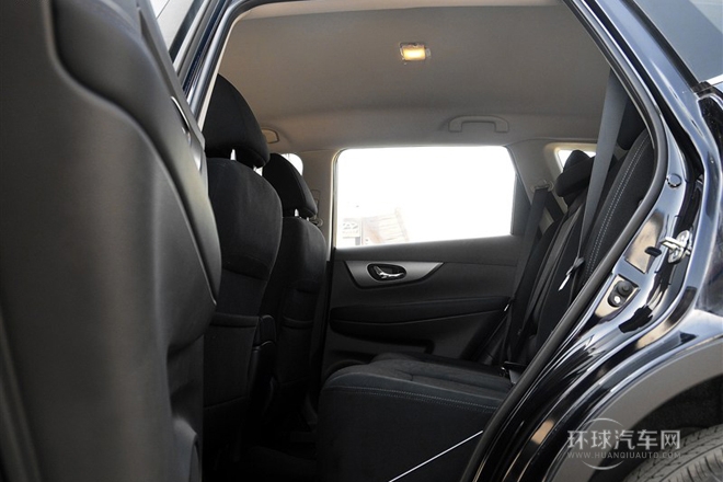 2014款 2.0L 手動時尚版 2WD