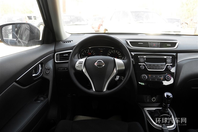 2014款 2.0L 手動時尚版 2WD