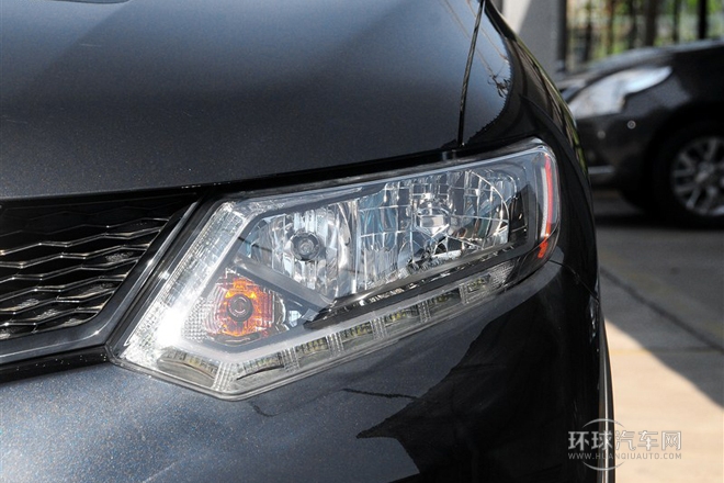 2014款 2.0L 手動時尚版 2WD