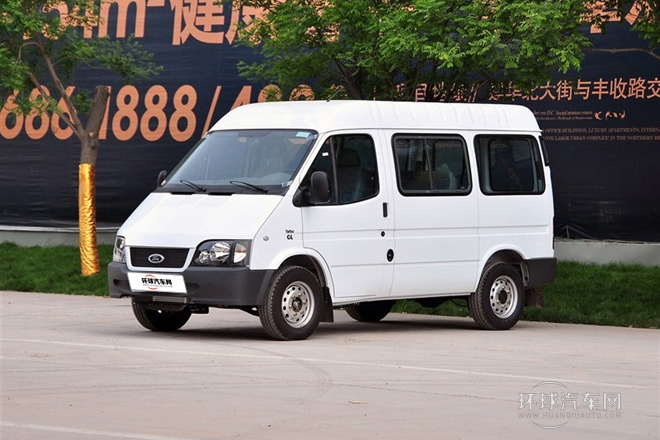 2013款 2.8T柴油普通型短軸中頂國III