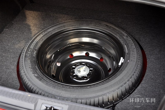 2013款 2.0L 手動(dòng)豪華型