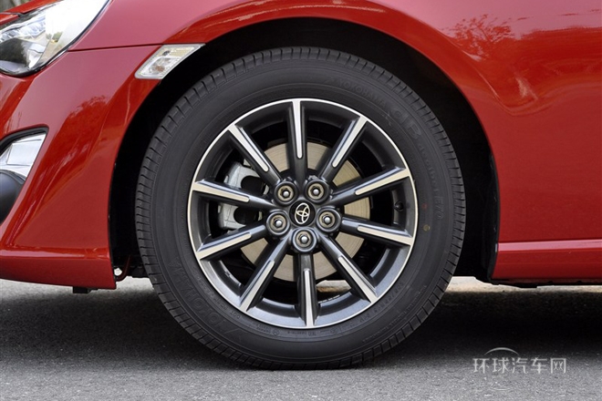 2013款 2.0L 手動(dòng)豪華型