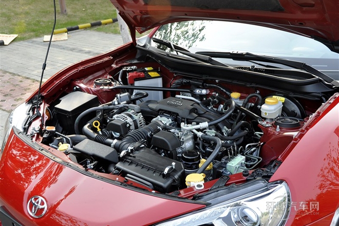 2013款 2.0L 手動豪華型