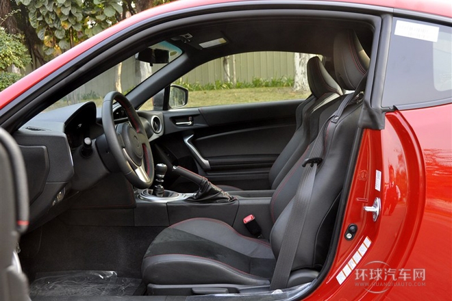 2013款 2.0L 手動豪華型