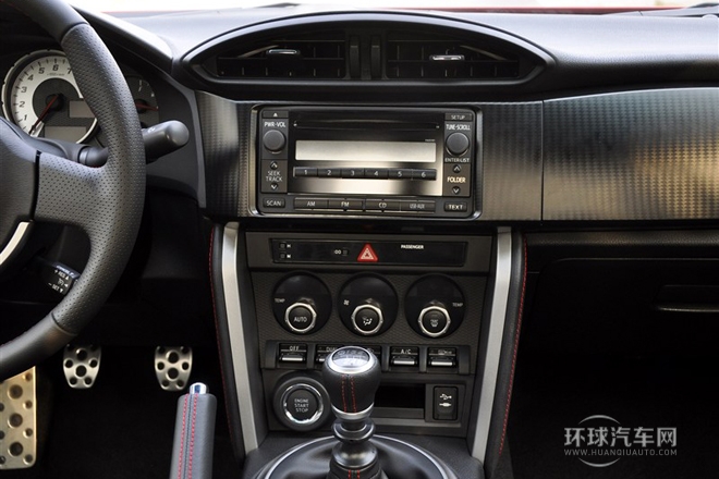 2013款 2.0L 手動豪華型