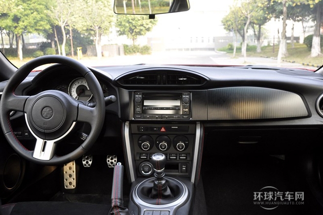 2013款 2.0L 手動(dòng)豪華型