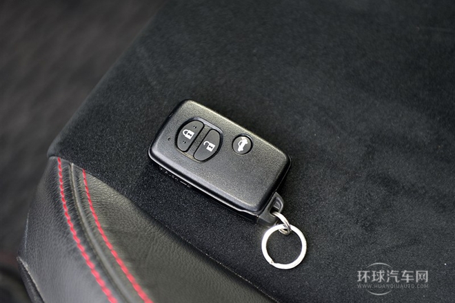 2013款 2.0L 自動豪華型