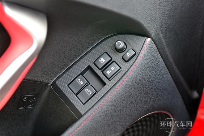 2013款 2.0L 自動(dòng)豪華型