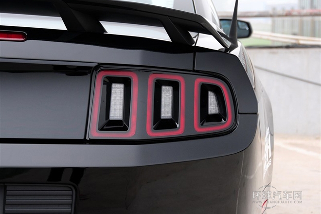 2013款 3.7L 手動標準型