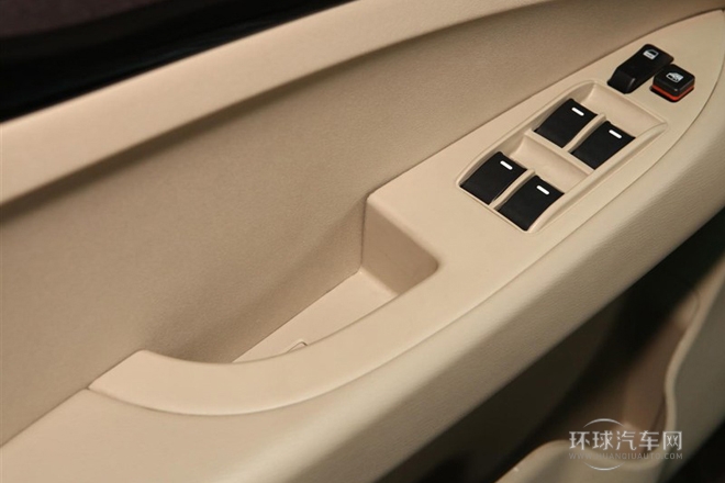 2013款 1.5L 手動舒適型