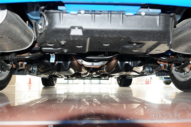 2013款 5.0L GT自動(dòng)標(biāo)準(zhǔn)型