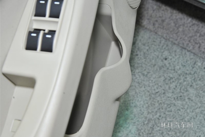 2013款 1.5L 手動尊貴型