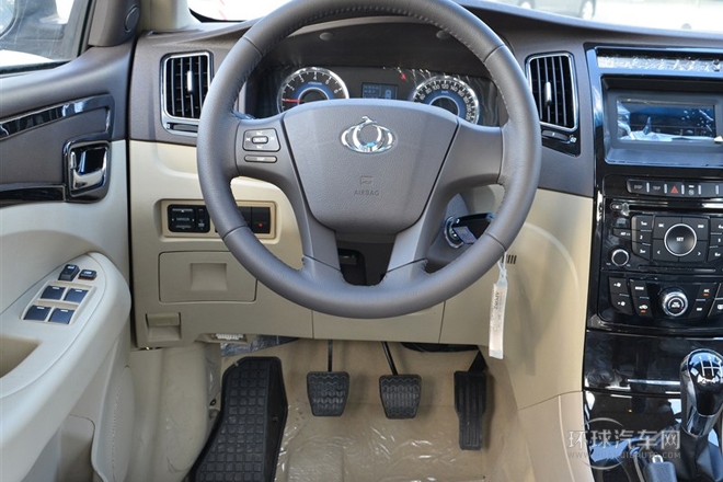 2013款 1.5L 手動(dòng)尊貴型