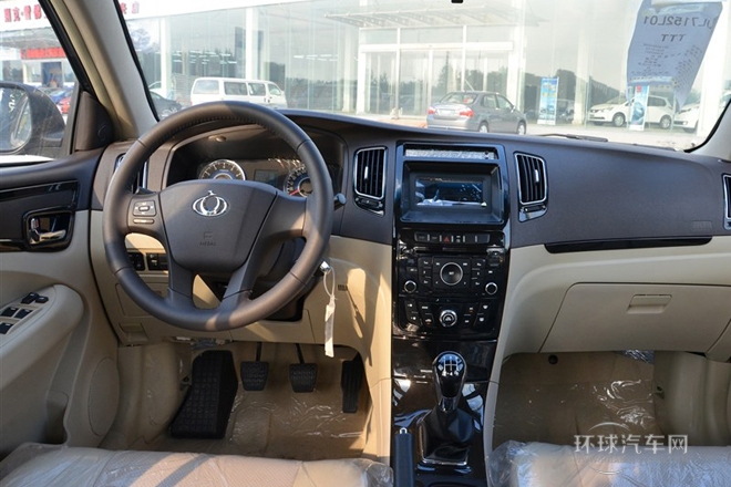 2013款 1.5L 手動尊貴型